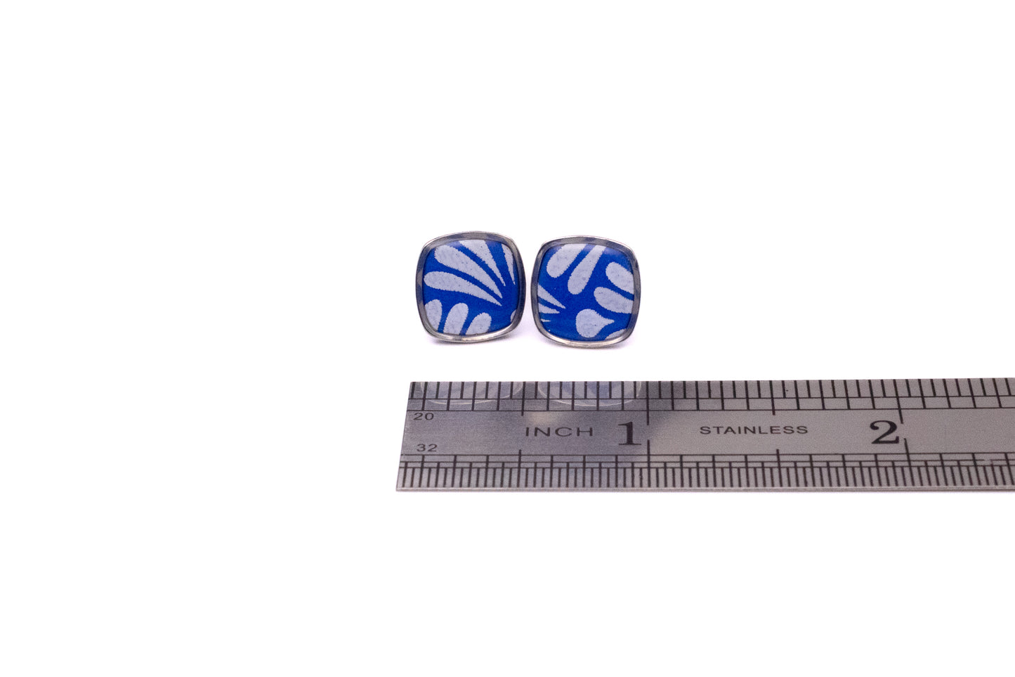 Bezel Studs
