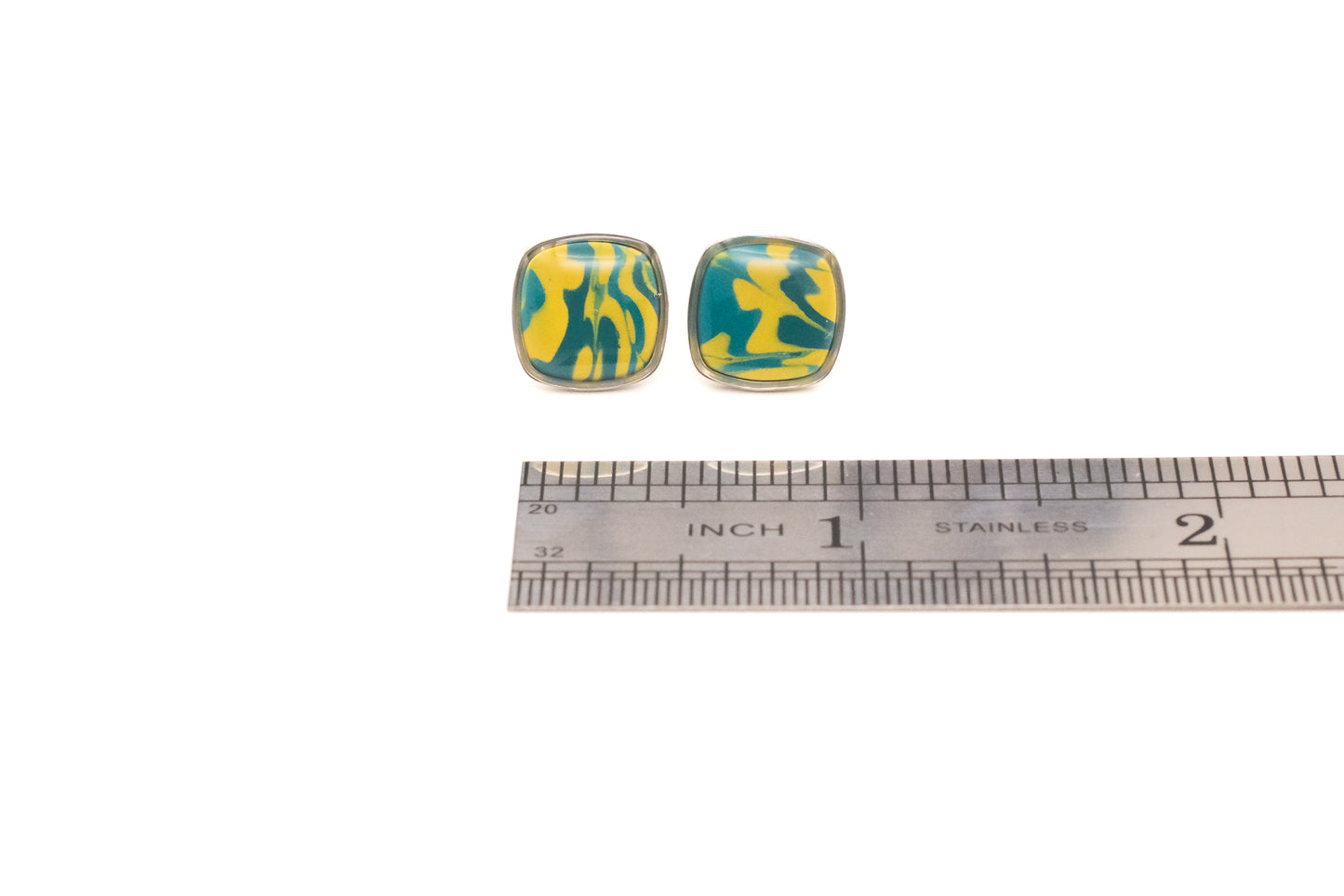 Bezel Studs