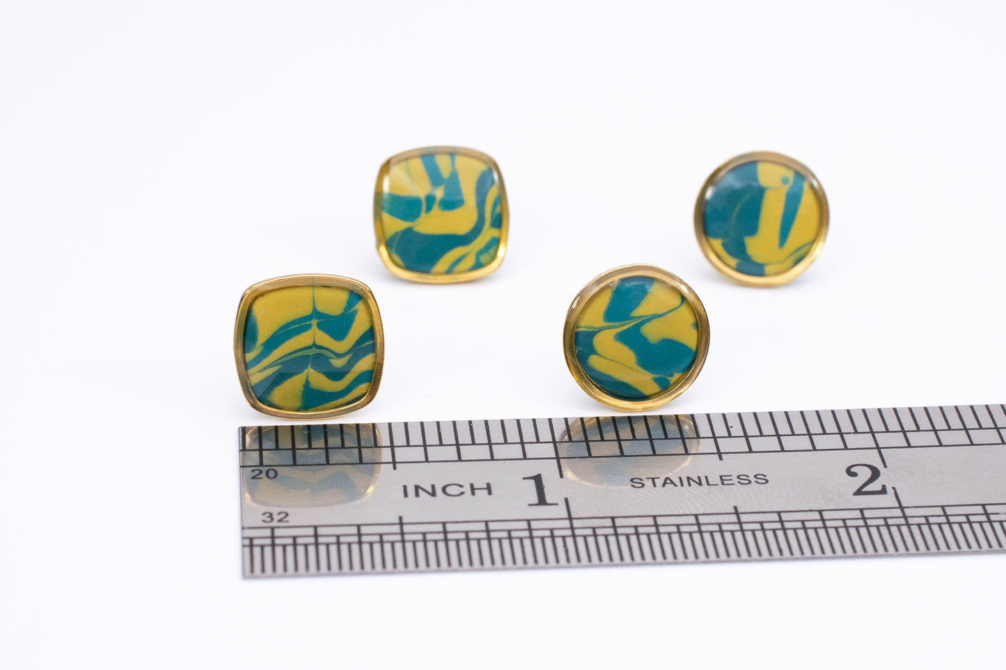 Bezel Studs